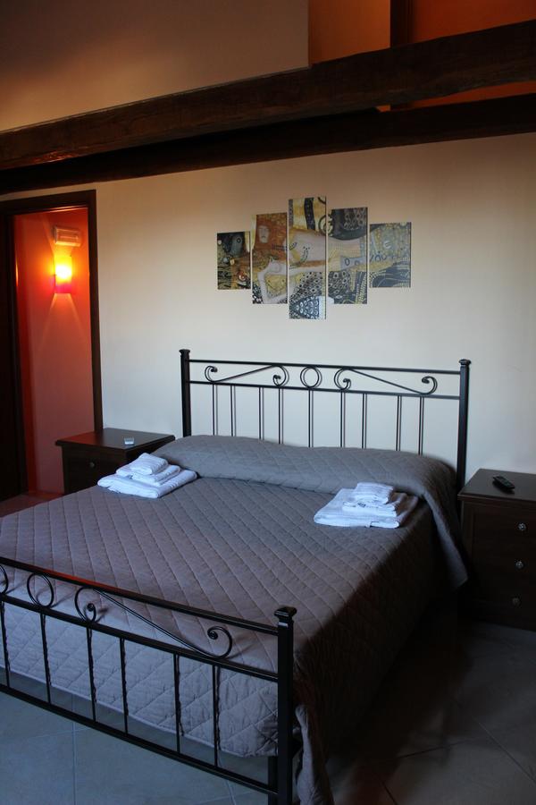 La Chiazzolla Hotel Campoli del Monte Taburno Ngoại thất bức ảnh